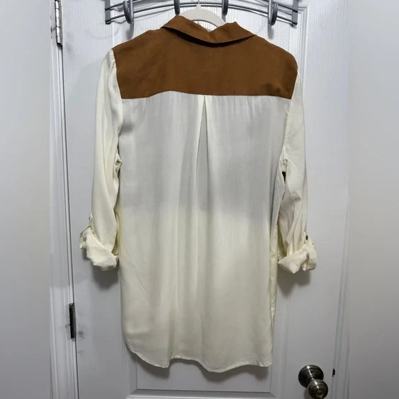 August Silk Women’s L Blouse Faux Suede Brown Cream Western Neutral Career EUC - Picture 2 of 16